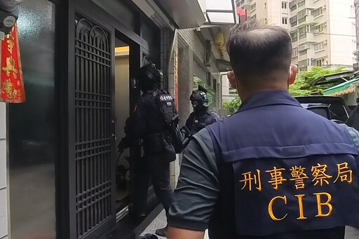 刑事警察局強力掃黑肅槍！查獲幫派男擁槍自重