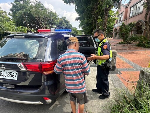 七旬老翁未吃午餐徘徊街頭2小時 旗山暖警發現護送回家