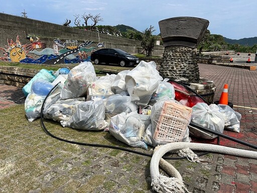 在地業者 x 學校團體守護離島海岸 台東縣府推動「海灘認養」