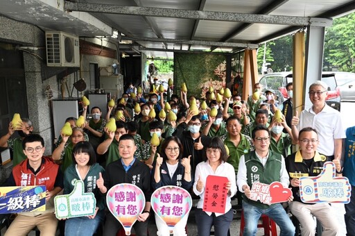 康裕成中秋暖心慰勞 防災英雄全力守護三民區市民家園