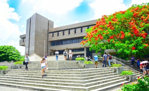 歷經歲月更顯風華 中原大學張靜愚紀念圖書館獲獎