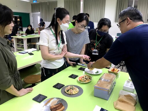 正修視傳「秀色不可餐」 食物模型產業培育新星