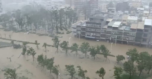 破紀錄17級風襲高雄 山陀兒颱風災情頻傳高港區重創