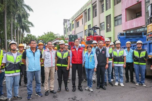 桃市府救災團隊整裝馳援高雄 全力協助恢復市容