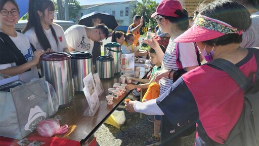 重陽健走平安樂活 宜蘭市神農社區健行活動熱鬧溫馨