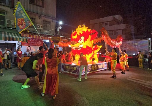 火獅開光點燃左營萬年季 李懷仁祈福祈安國泰民安