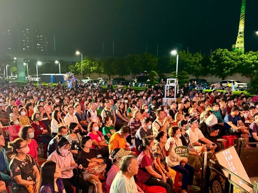 台塑四大公司「公益入鄉」活動 仁武廠國慶邀明華園總團震撼「劍神呂洞賓」演出