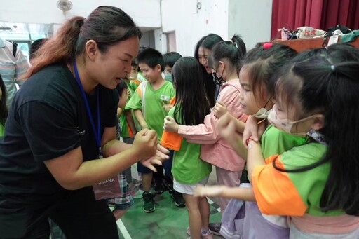 鹿滿國小迎接泰國大學生 共度國際教育週創意文化交流