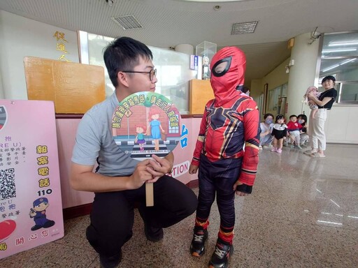 法治觀念向下扎根 幼兒園警局參訪收穫滿滿