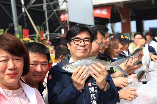 陳其邁出席彌陀虱目魚節 共享大海開吃美味之旅