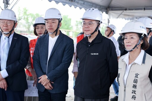 陽大醫院二期擴建及國5銜接蘇花改公路 行政院長卓榮泰視察關心建設