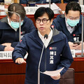 議員質詢職場霸凌議題 陳其邁：推友善工作環境 全面落實防制機制上線