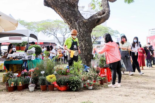 二手物義賣再生家具拍賣 嘉有好市集邀民眾共襄盛舉