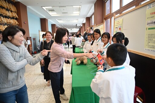 臺東第10屆青少年創意發明競賽 饒慶鈴鼓勵學生創意解決生活難題