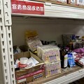 民眾陳情家樂福關廟拉麵蟲體案 南投衛生局稽查確保食品安全