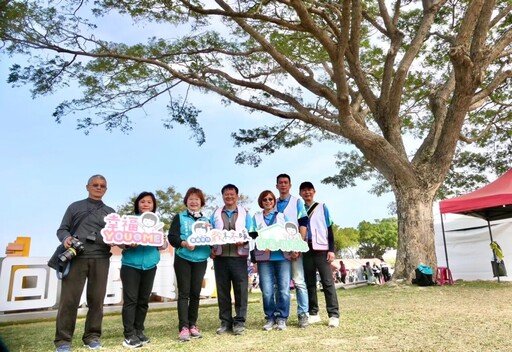 嘉義家扶府前廣場歲末送暖親子同樂 減塑市集地球樂