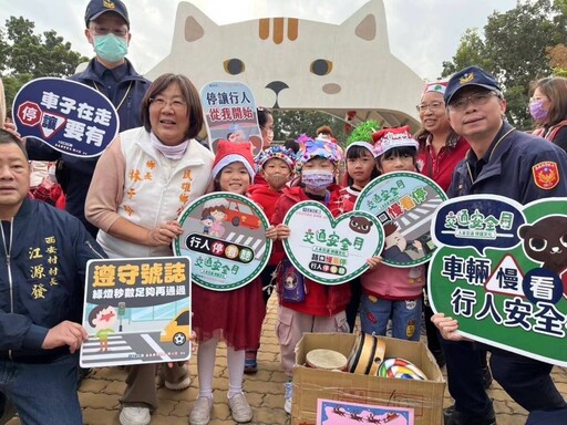 民雄公所辦歡樂聖誕踩街嘉年華 場面熱烈溫馨