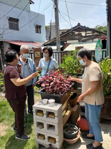 嘉市互助喘息創新服務 歲末餐會齊聚傳遞愛與支持