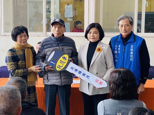 楊美月捐贈救護車遺愛人間 提升北港區救護能量