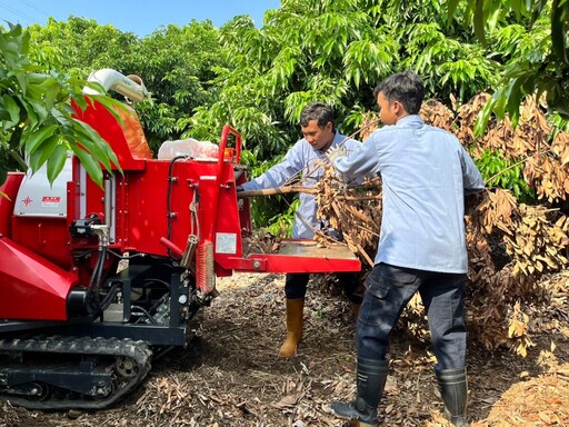 高雄農業迎機械化新時代 果樹機械團協助農友降成本增效率