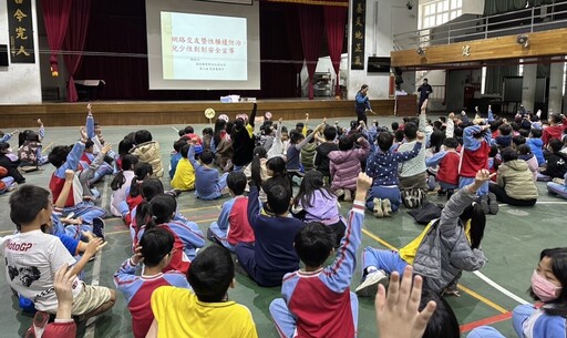 北港警推兒少保護網 犯罪預防及交通安全同宣導