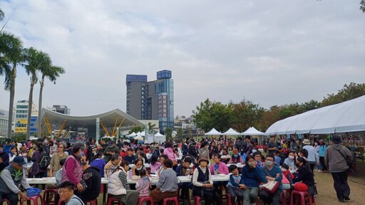 高雄米食節蛇(什)麼都好吃 中央公園成米食博覽會