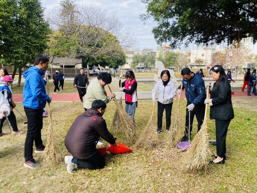 雲林縣啟動環境清潔週 縣府帶領鄉親大掃除迎新春