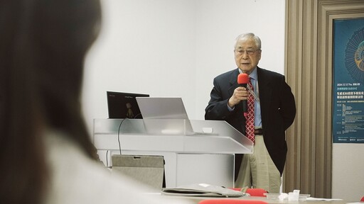 90歲重返校園 氣象權威李富城進世新大碩專班