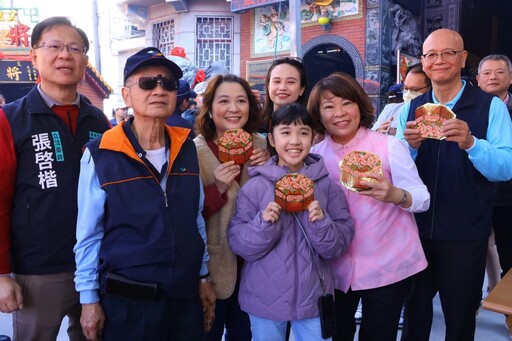 初二走春迎財氣黃敏惠發送限量小紅包 祈願市民好運