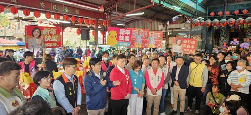 走訪拜廟祈福民眾熱情歡迎 陳其邁祈求經濟繁榮市政順利