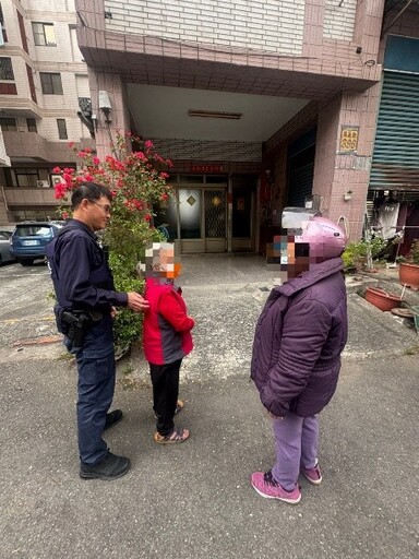 八旬老婦散步迷途 三多警迅速助返家