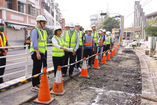 大雅路一段與北園國中小通學步道工程將完工 黃敏惠率市府團隊視察