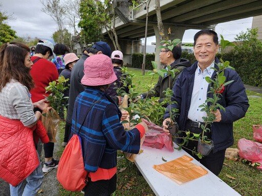 紀念國父逝世百週年 國民黨宜蘭縣黨部植樹及健行活動熱鬧溫馨