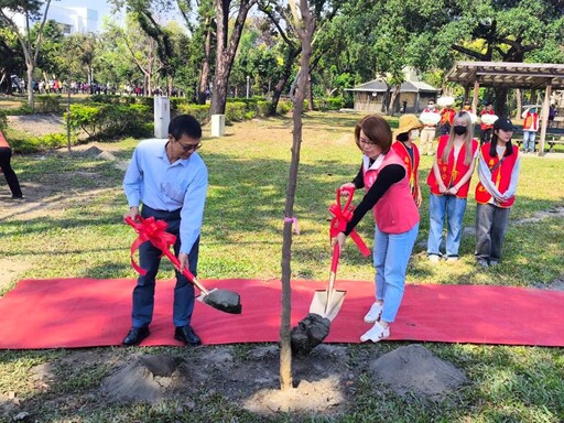 響應全球暖化 屏東市公所實踐環保種樹護樹