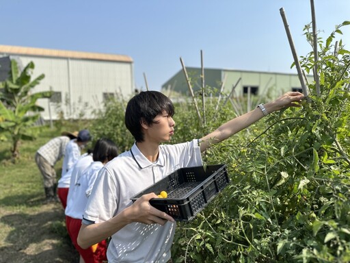 中山工商園藝技術科專業師資 培育新世代智慧農夫