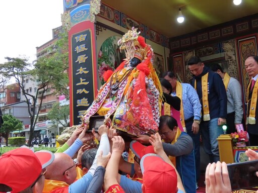 淡水福佑宮媽祖聖駕繞境 祈求風調雨順百姓安康