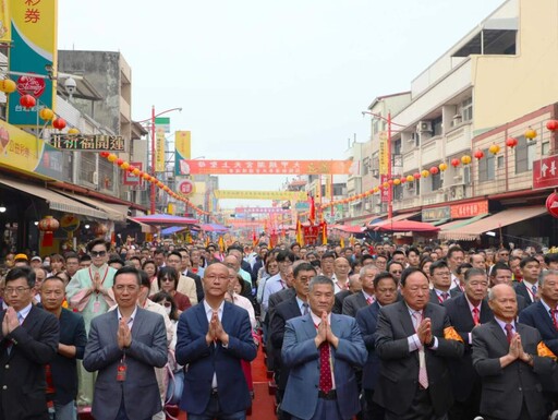 大甲媽祖遶境祝壽大典 上萬信眾同慶媽祖壽辰