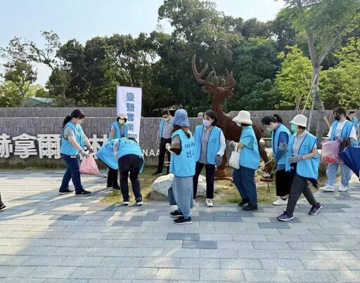 臺鹽志工隊響應世界地球日 健走打掃與社區共好