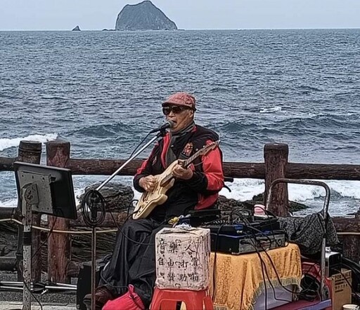 輪椅上的歌者／丁倩