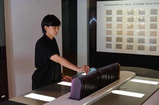 2025臺北文學季特展登場《幾個波浪號才對~?》 從日常訊息讀懂文字背後的情緒密碼