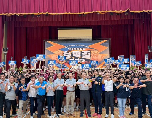 排球小將全力開戰 「台電盃」屏東開打歡呼聲震天