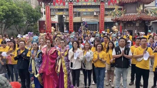 嘉縣朴子真人藝閣玩很大 配合配天宮媽祖聖誕遶境丟彩蛋送40台電視機