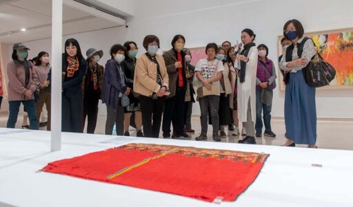 高美館陳正雄90大展音樂會 張正傑快閃高美館致敬陳正雄