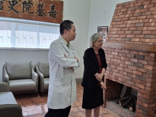 嘉義基督教醫院歡慶週年重啟院史館 並發表院史新書齊見證歷史再現