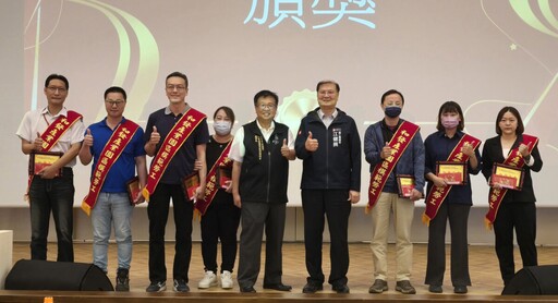 和發園區五一表揚模範勞工 簡天保:勞工是企業的寶