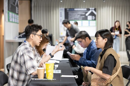 新媒體設計職缺熱爆 高雄媒合會百人投履歷、最高月薪8萬