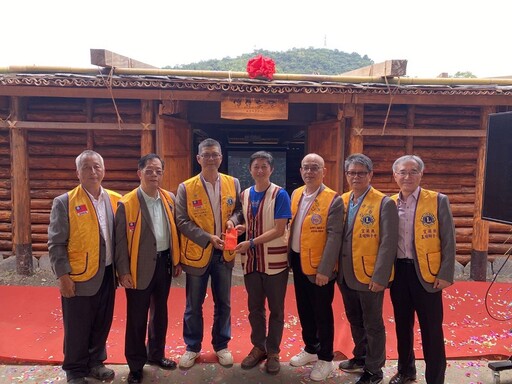 關懷山區學童 五結獅子會慰問南澳武塔國小