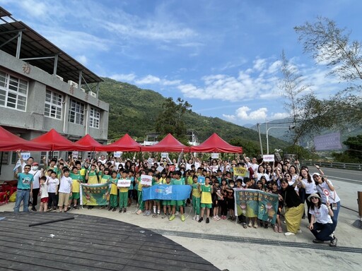 趣味解謎點燃科學魂 2025希望閱讀杜邦山海科學營臺東學子樂在其中