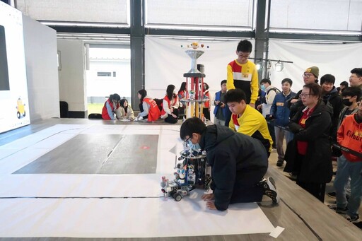 嘉義學子代表台灣參與「2025Robofest世界機器人大賽」