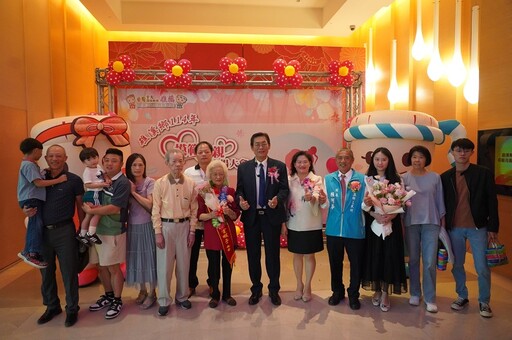礁溪鄉模範母親 五星級飯店公開表揚場面溫馨